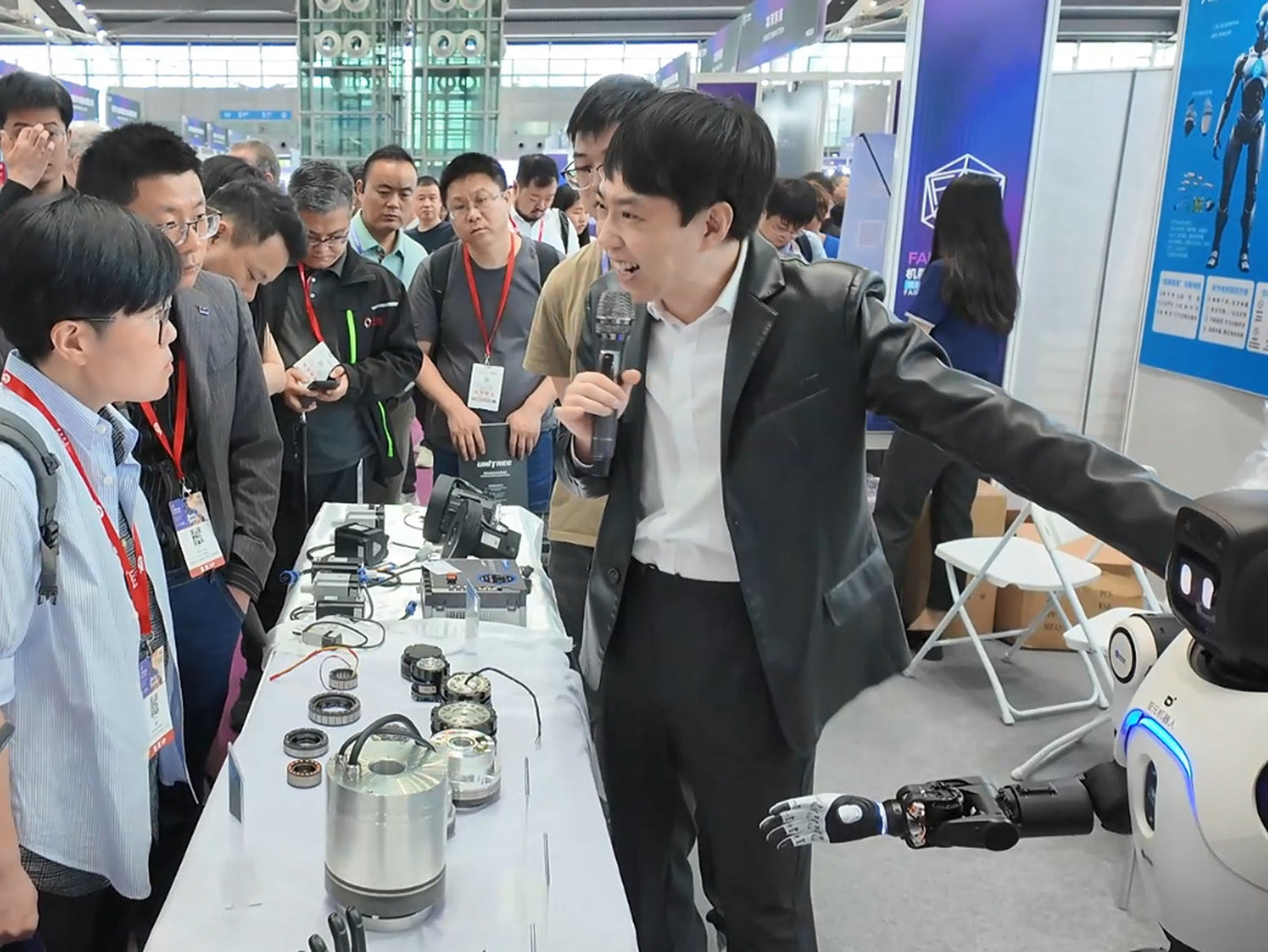 Leadshine Dexterous Hands and Joint Modules Shine at the Shenzhen FAIR Plus 2026